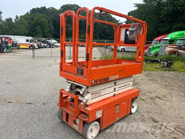 Snorkel S3219E 剪叉式升降机