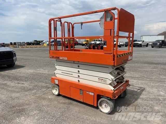 Snorkel S4732E 剪叉式升降机