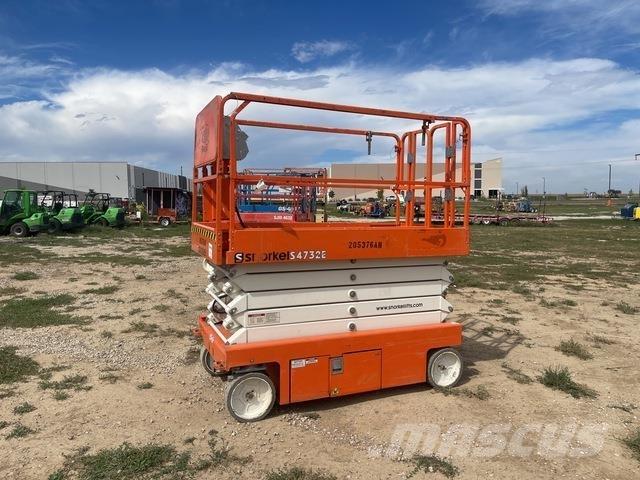 Snorkel S4732E 剪叉式升降机