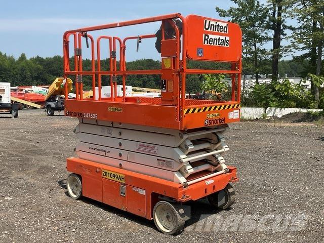 Snorkel S4732E 剪叉式升降机