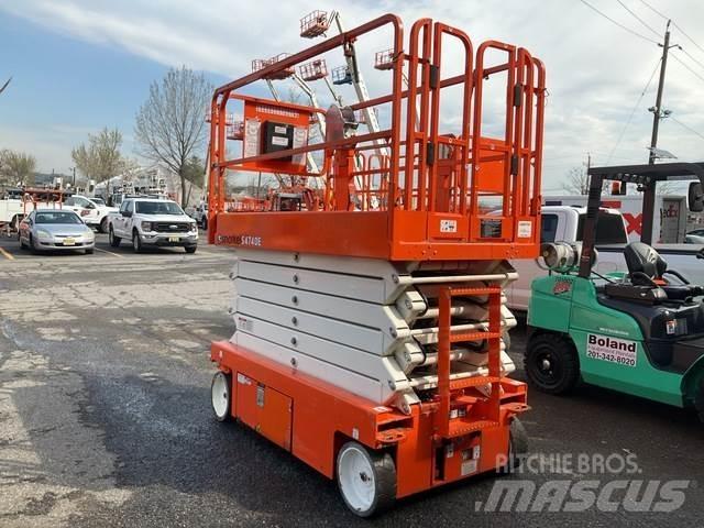 Snorkel S4740E 剪叉式升降机