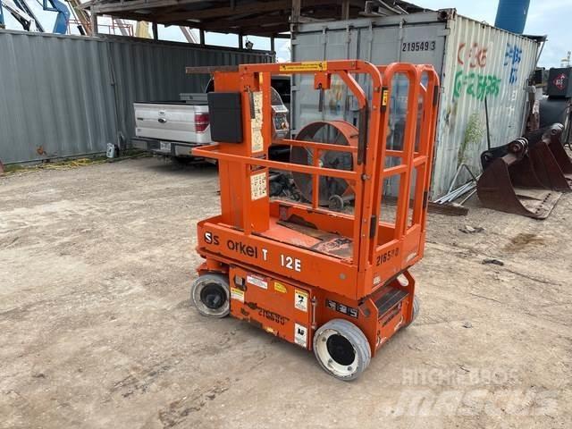 Snorkel TM12E 剪叉式升降机