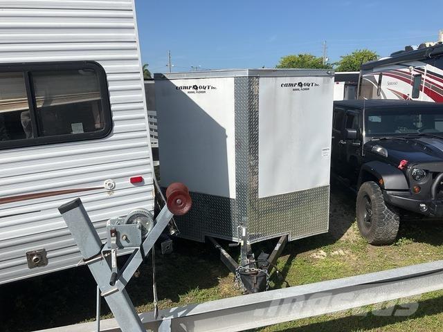  South River 厢式拖车