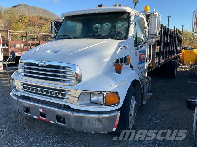 Sterling A6500 平板栏板货车