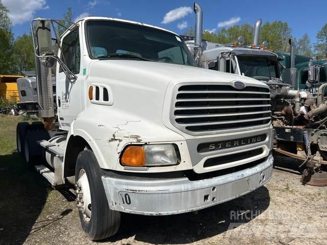 Sterling A9500 牵引车