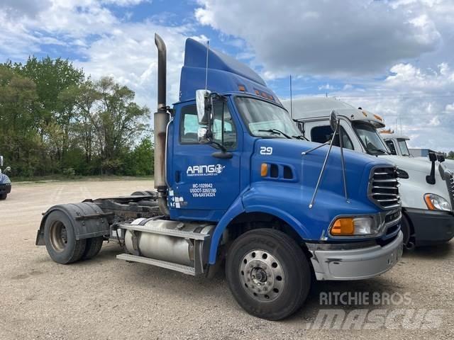 Sterling A9500 牵引车