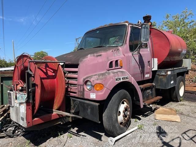 Sterling L7500 组合/真空油槽车