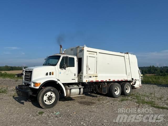 Sterling L7500 垃圾车