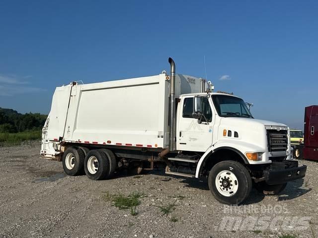 Sterling L7500 垃圾车