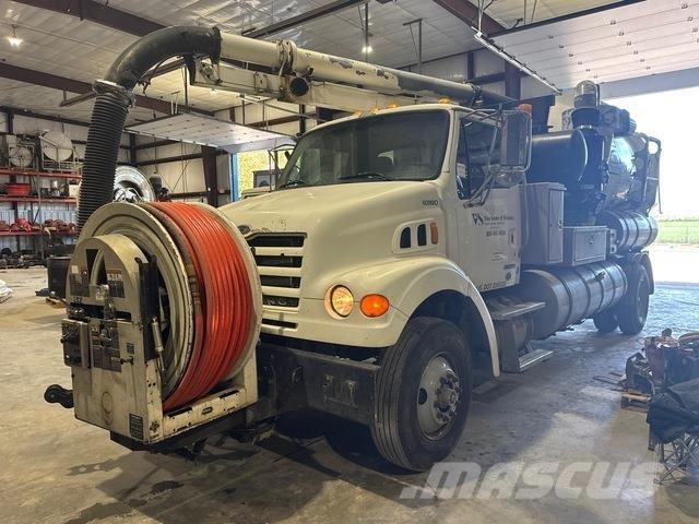 Sterling L7500 组合/真空油槽车