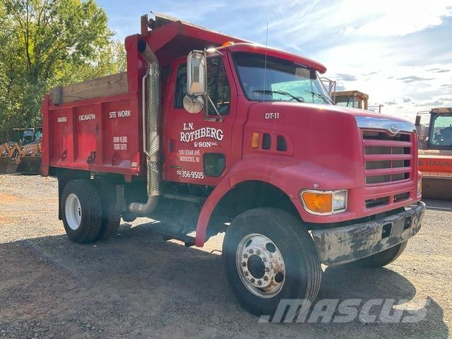 Sterling L7500 自卸式货车