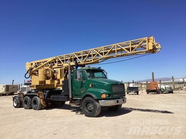 Sterling L9500 钻机车