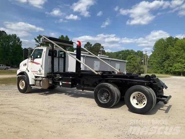 Sterling L9500 工程吊钩车