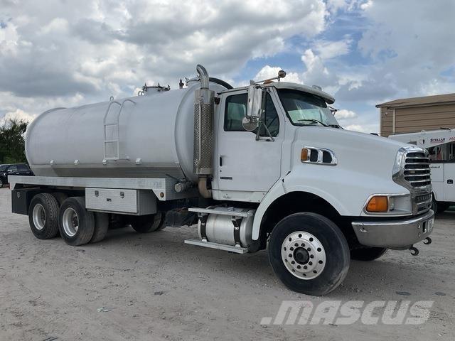 Sterling L9500 组合/真空油槽车