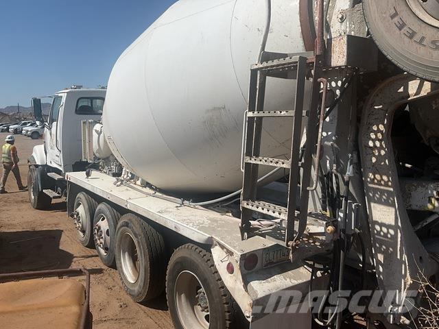 Sterling L9500 其他货车