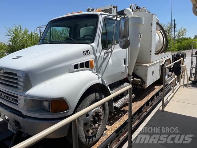 Sterling M7500 组合/真空油槽车