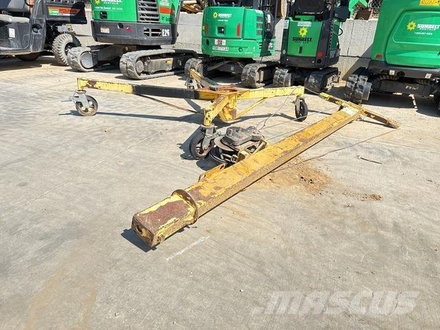Sumner R250 吊车起重机、绞车吊货机和物料升降机