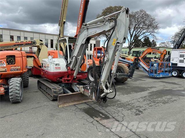 Takeuchi TB260 履带挖掘机