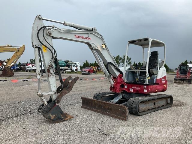 Takeuchi TB260 履带挖掘机