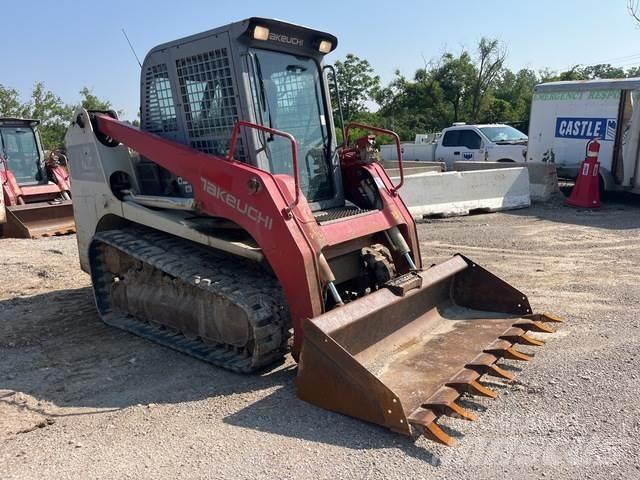 Takeuchi TL12 滑移装载机