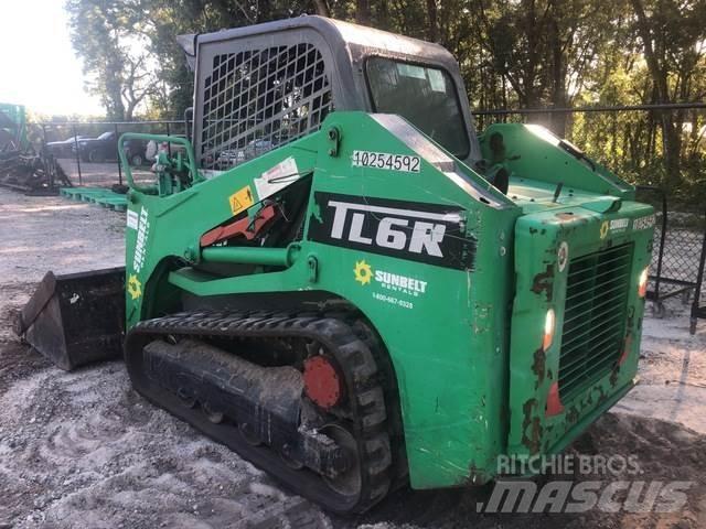 Takeuchi TL6 滑移装载机