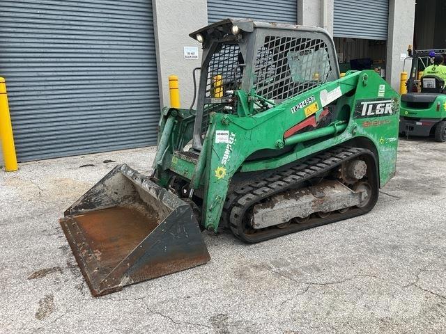 Takeuchi TL6R 滑移装载机