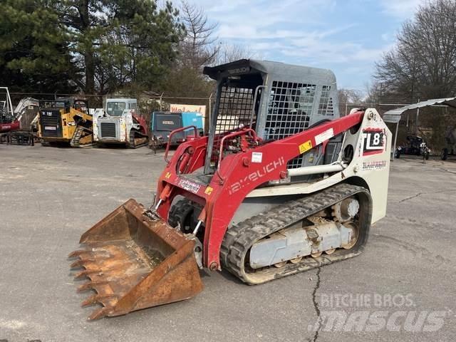 Takeuchi TL8 滑移装载机
