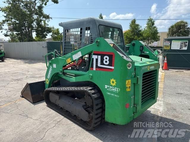Takeuchi TL8 滑移装载机