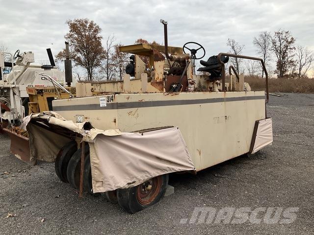 Tampo  胶轮压路机