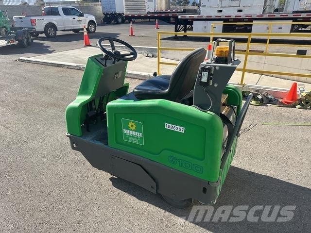 Tennant 6100 室内清扫机