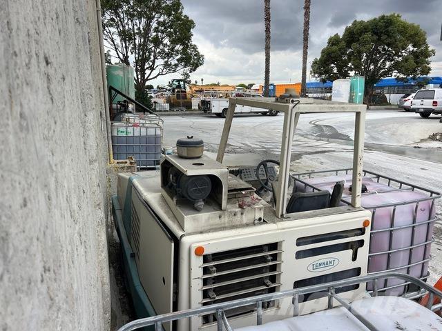 Tennant 800 室内清扫机