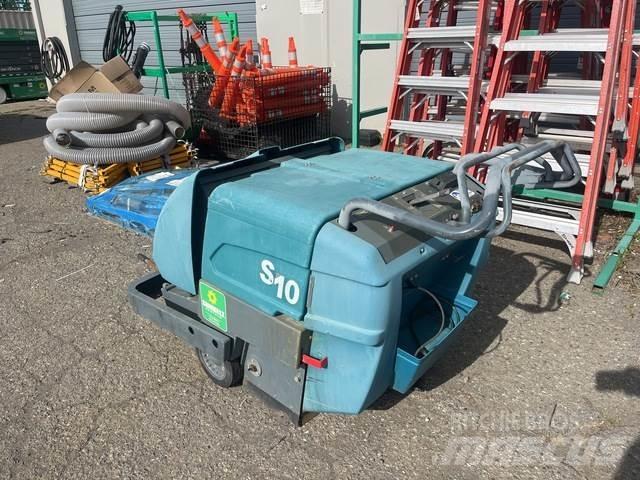 Tennant S10 室内清扫机