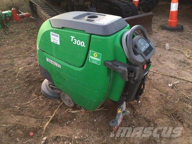 Tennant T300 洗涤器烘干机