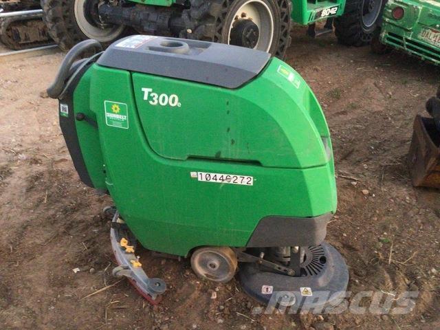 Tennant T300 洗涤器烘干机