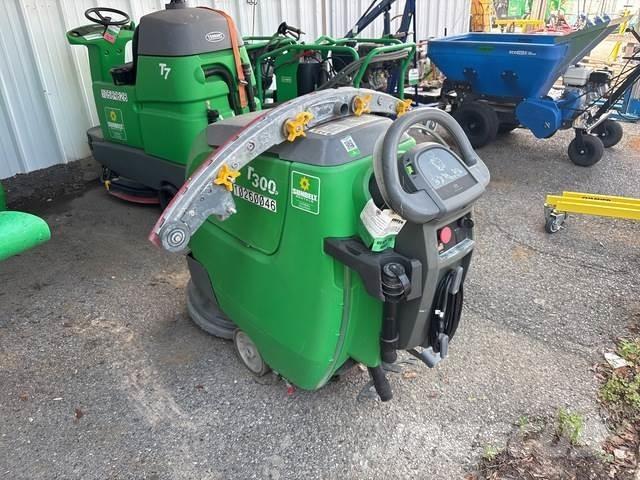 Tennant T300E 洗涤器烘干机