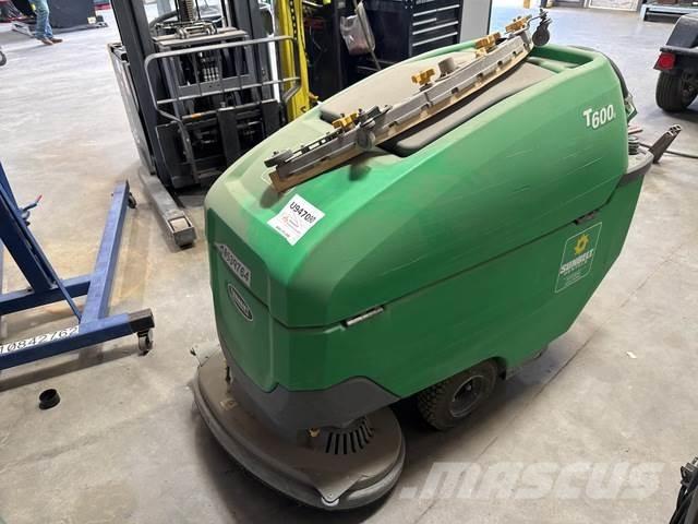 Tennant T600E 洗涤器烘干机