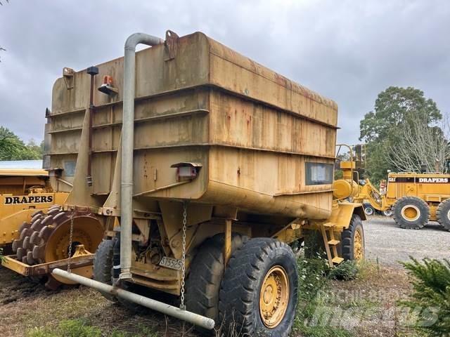 Terex 3303 水罐车