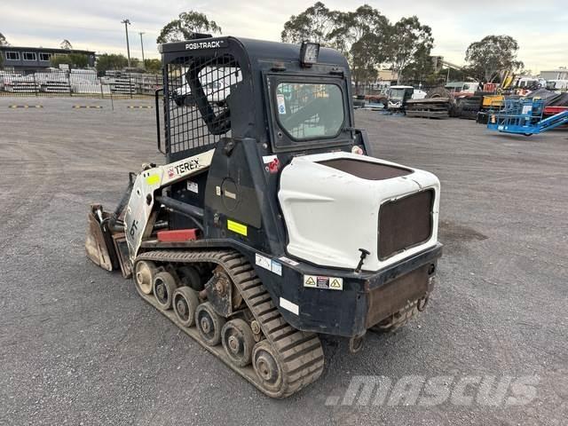 Terex PT30 滑移装载机