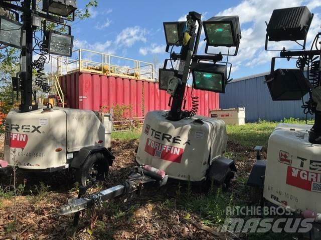 Terex RL4 拖车式灯塔