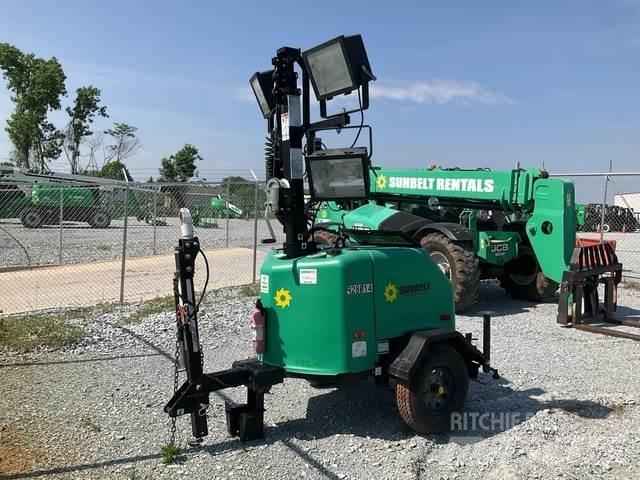 Terex RL4 拖车式灯塔
