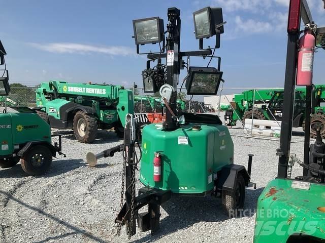 Terex RL4 拖车式灯塔