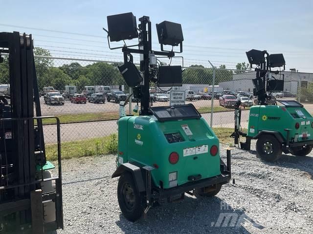 Terex RL4 拖车式灯塔