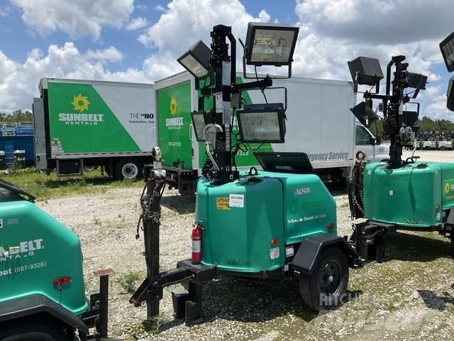 Terex RL4 拖车式灯塔