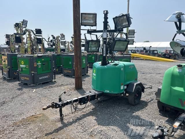 Terex RL4 拖车式灯塔
