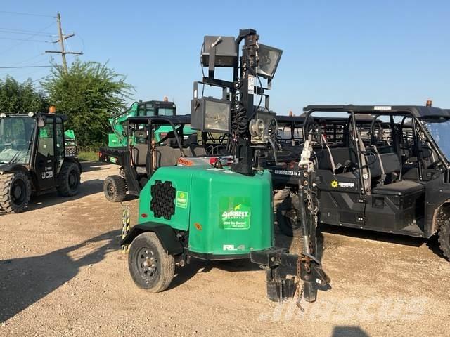 Terex RL4 拖车式灯塔