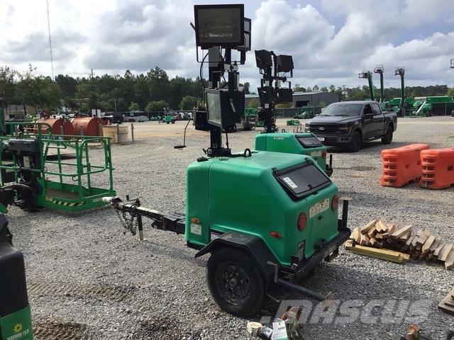 Terex RL4 拖车式灯塔