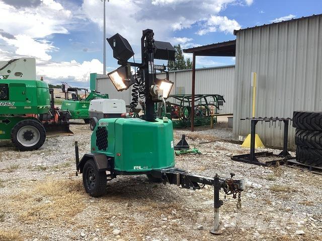 Terex RL4 拖车式灯塔