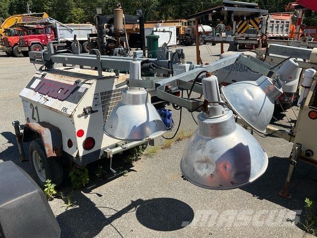 Terex RL4 拖车式灯塔