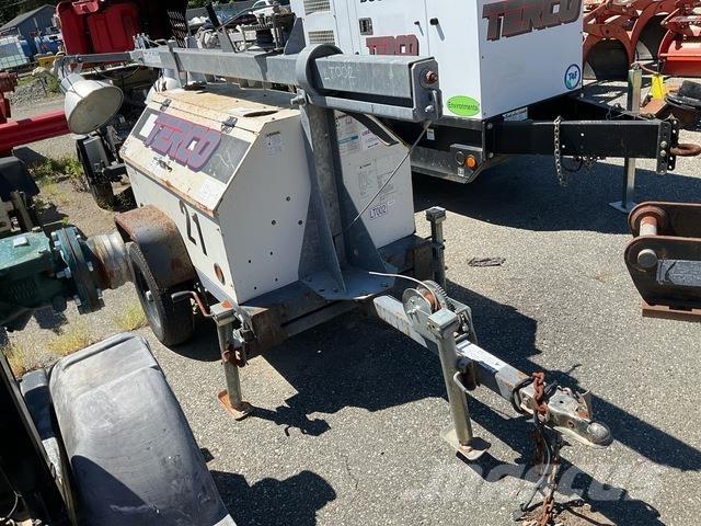 Terex RL4 拖车式灯塔