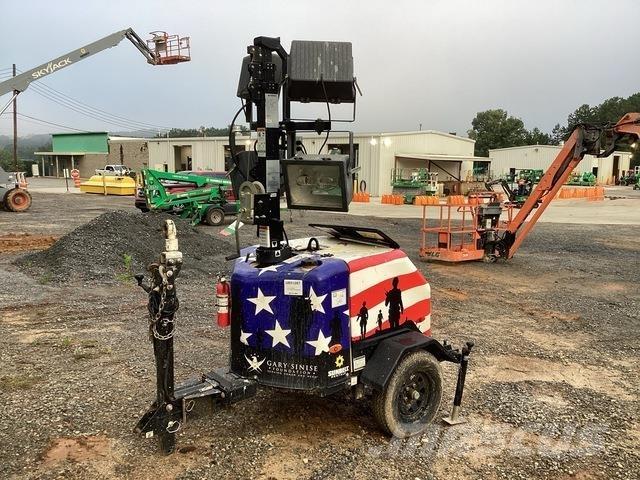 Terex RL4 拖车式灯塔